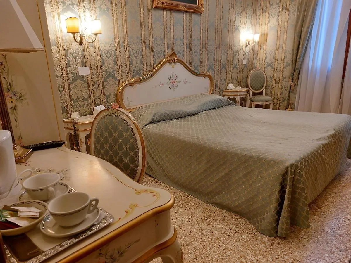 *** Pensjonat Residenza Hotel San Maurizio Wenecja Włochy
