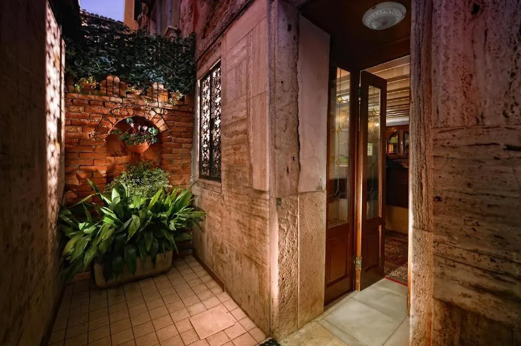 Guest house Residenza Hotel San Maurizio Venice
