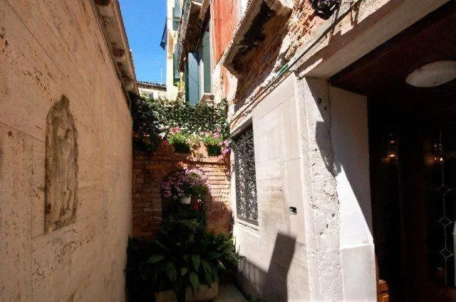 Residenza Hotel San Maurizio Venice Guest house