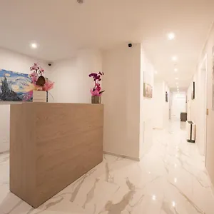 https://hotel-marconi-express.emilia-romagnahotels.net