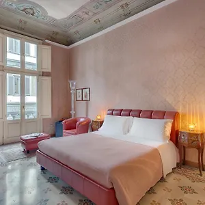** Oda ve Kahvaltı Cavour10 İtalya