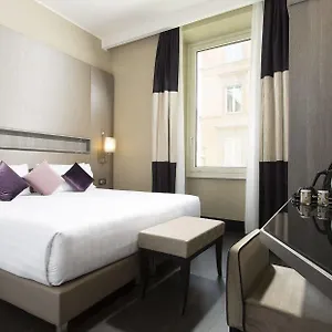**** Otel Life İtalya